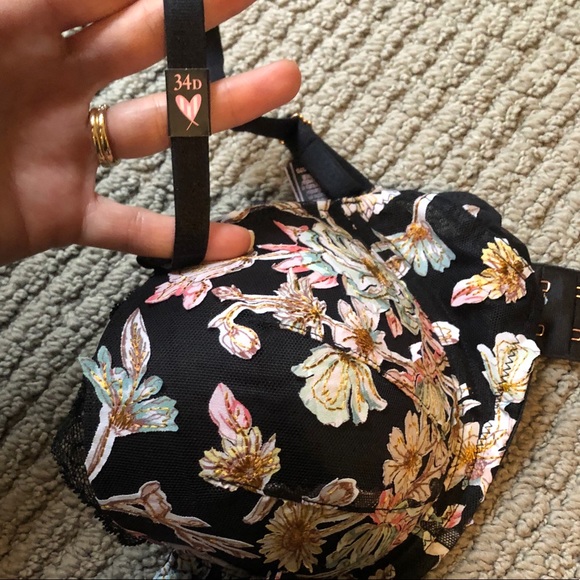 Victoria’s Secret 34D Demi Bra NWT + VS $20 Coupon - Picture 4 of 7